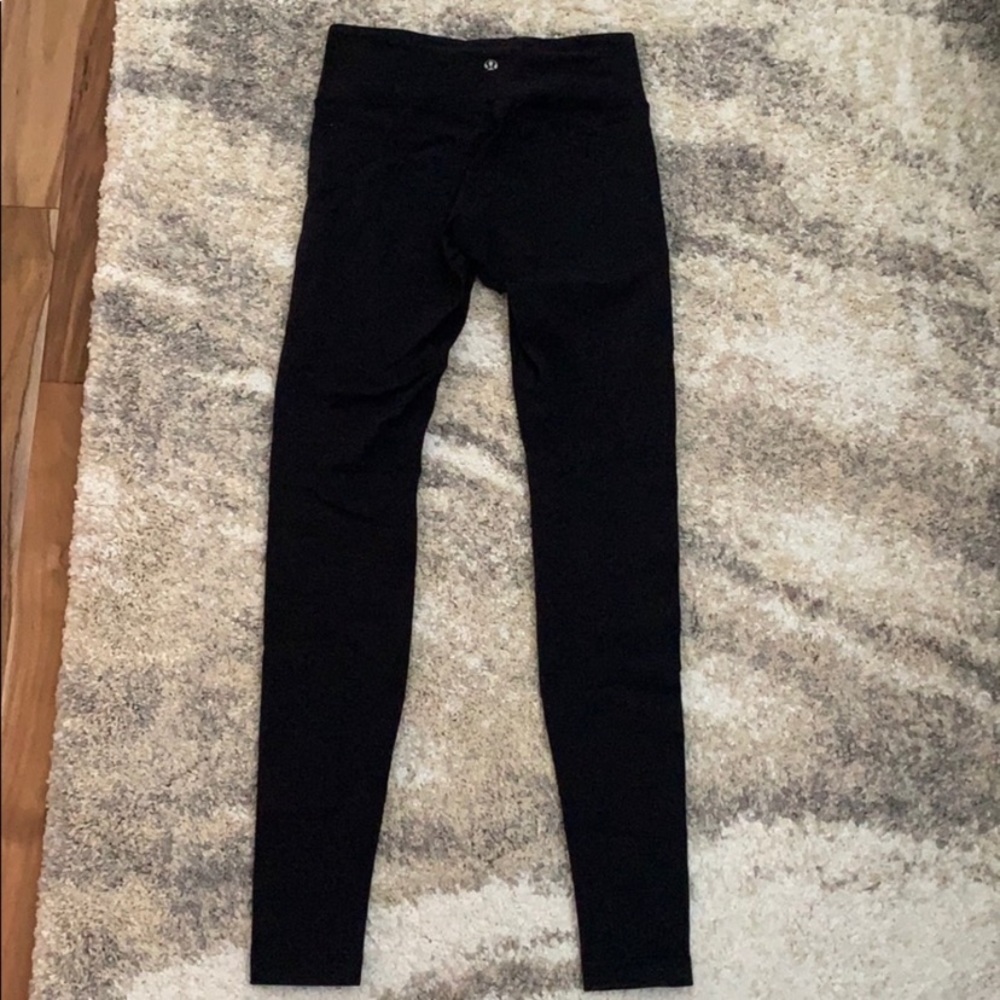 Lululemon Wunder Under size 4